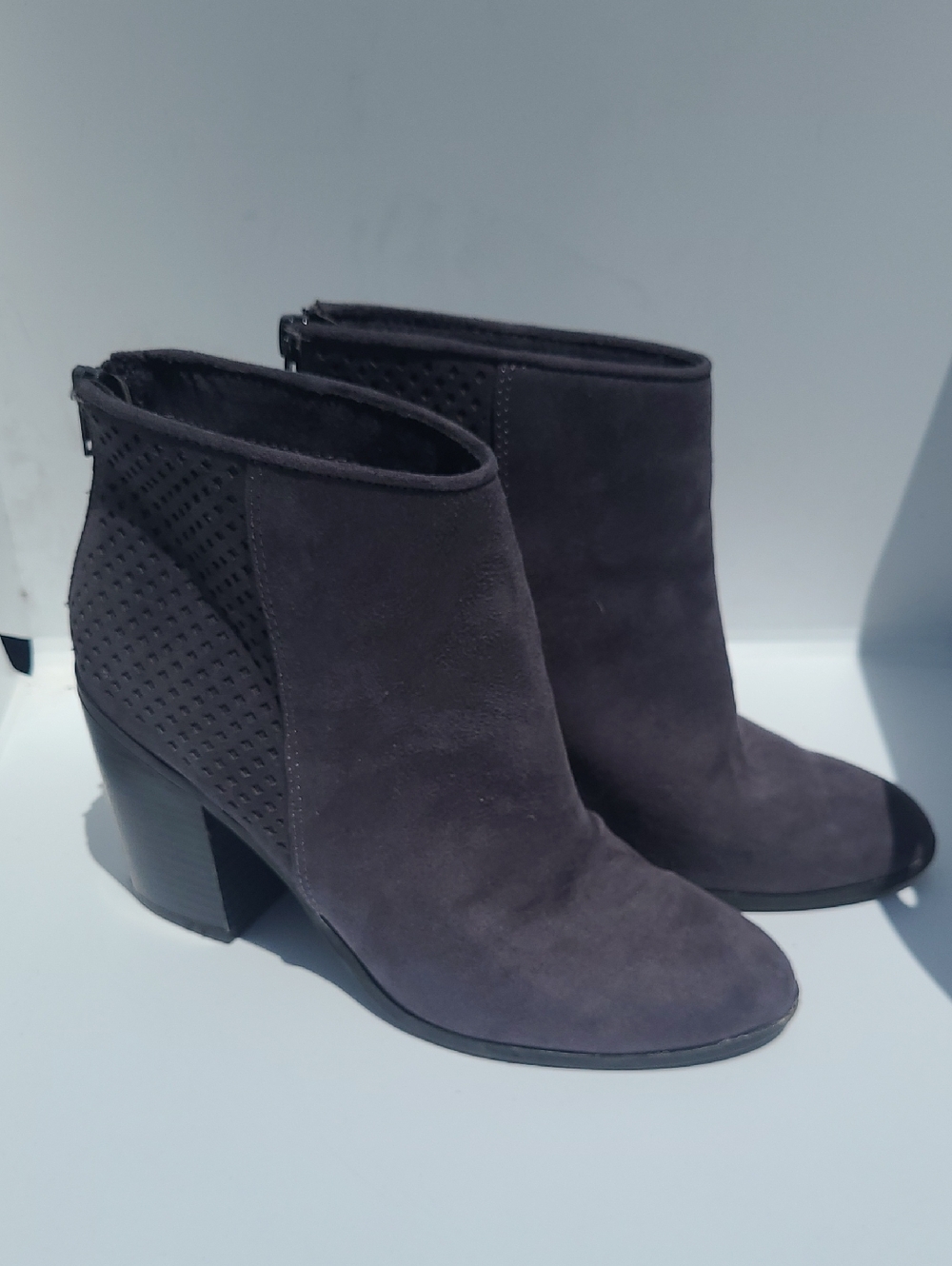 American Eagle Women's Faux Suede Ankle Booties in Dark Gray Size 7.5 Block Heel